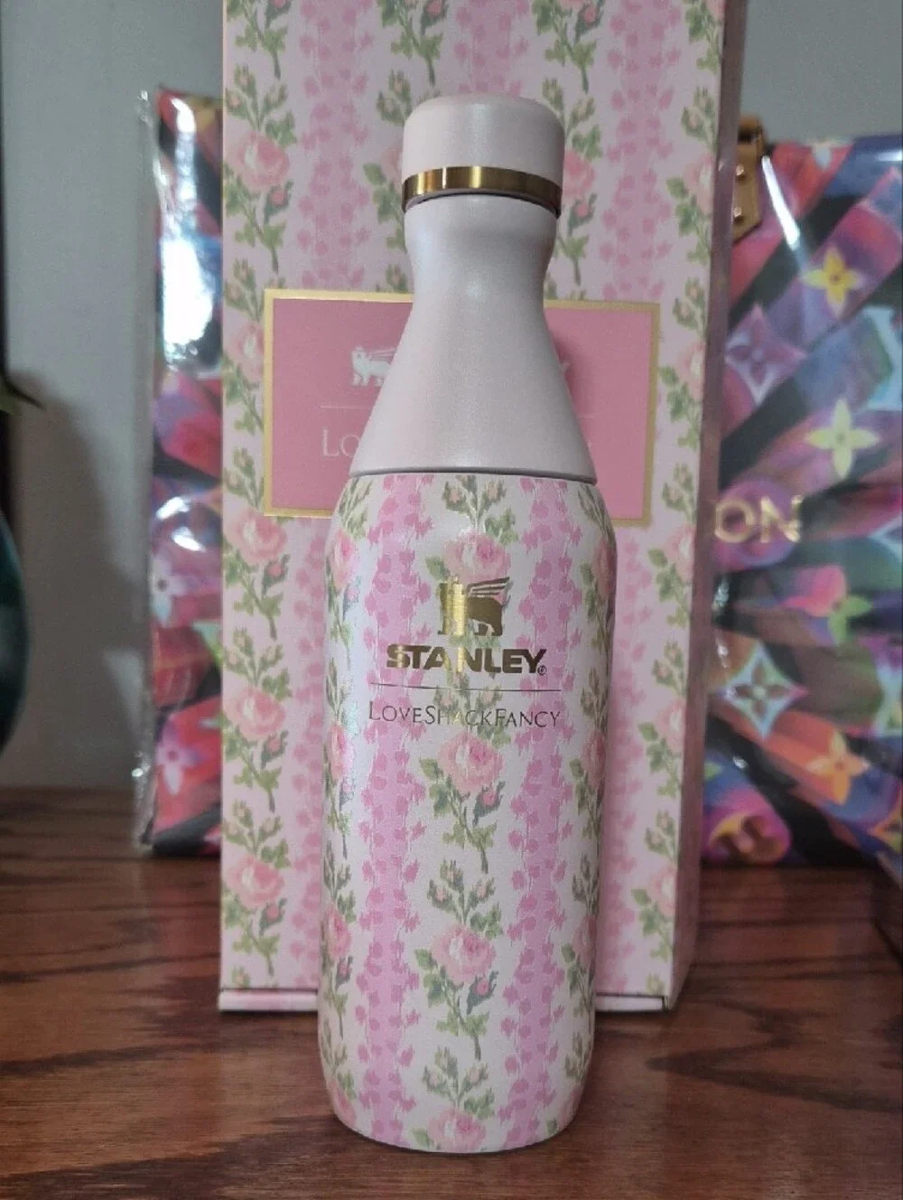 Stanley All Day Slim Bottle Love Shack Fancy Floral - Picture 8 of 9